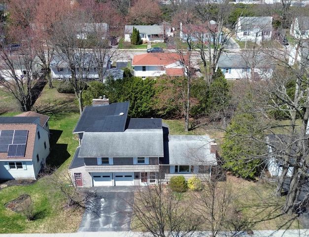 104 Lakewood Parkway, Burlington, VT 05408