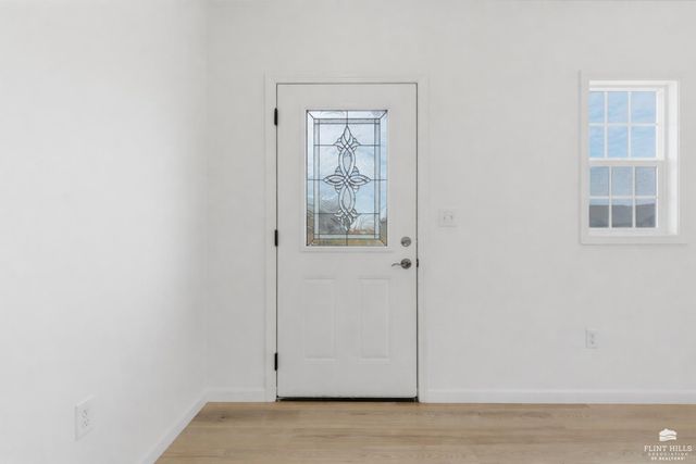 9875 Weeping Willow Drive, Manhattan, KS 66502