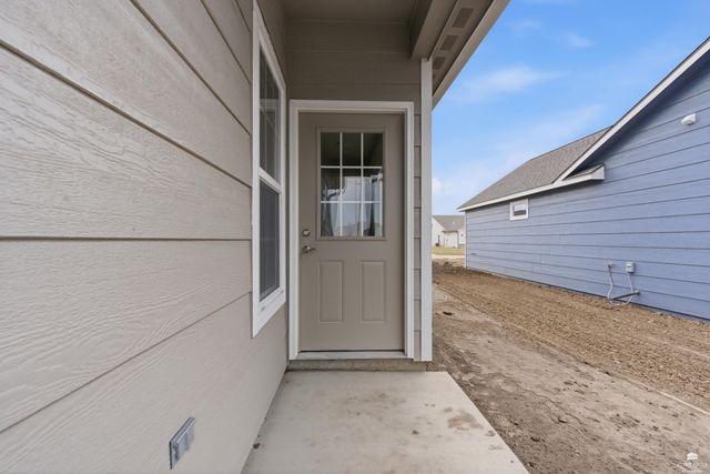 9875 Weeping Willow Drive, Manhattan, KS 66502