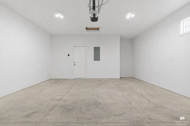 9875 Weeping Willow Drive, Manhattan, KS 66502