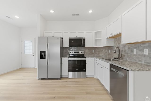 9875 Weeping Willow Drive, Manhattan, KS 66502