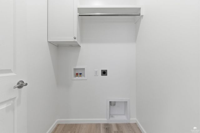 9875 Weeping Willow Drive, Manhattan, KS 66502