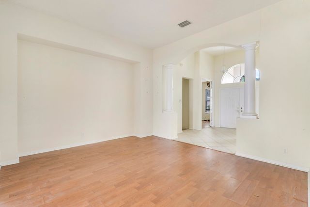 1599 Newhaven Point Lane, West Palm Beach, FL 33411