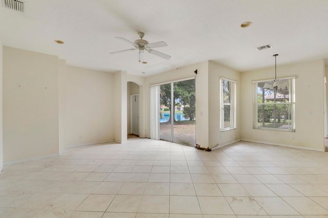 1599 Newhaven Point Lane, West Palm Beach, FL 33411