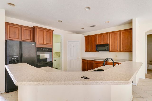 1599 Newhaven Point Lane, West Palm Beach, FL 33411