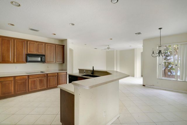 1599 Newhaven Point Lane, West Palm Beach, FL 33411