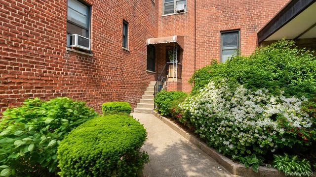 11 Bronx River Road 1M, Yonkers, NY 10704