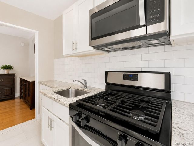 11 Bronx River Road 1M, Yonkers, NY 10704