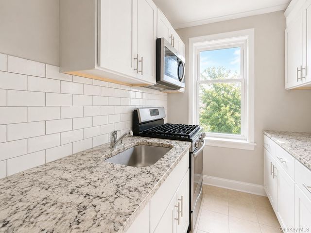 11 Bronx River Road 1M, Yonkers, NY 10704