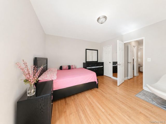11 Bronx River Road 1M, Yonkers, NY 10704