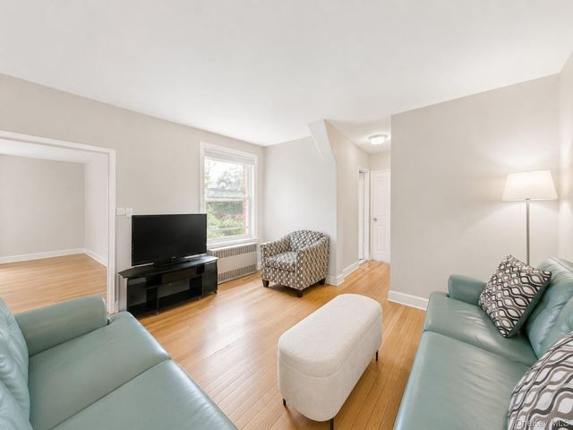 11 Bronx River Road 1M, Yonkers, NY 10704