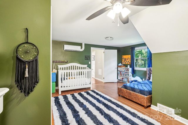 710 Heatherwood Drive, Hendersonville, NC 28792