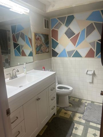 5155 9TH AVENUE N 302, St Petersburg, FL 33710