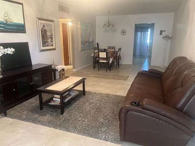 5155 9TH AVENUE N 302, St Petersburg, FL 33710
