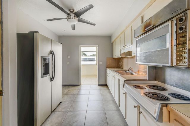 5155 9TH AVENUE N 302, St Petersburg, FL 33710