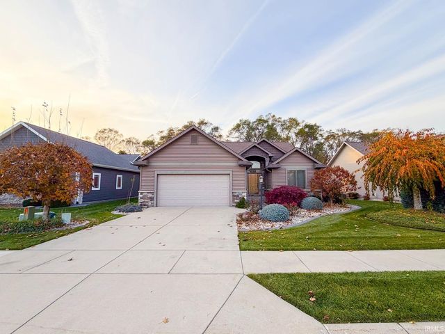 2521 Timberstone Dr, Elkhart, IN 46514