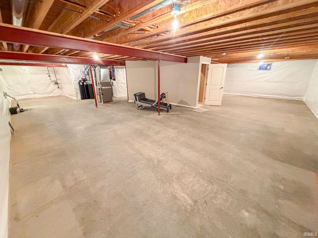 2521 Timberstone Dr, Elkhart, IN 46514