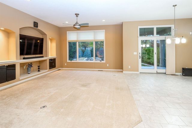 2521 Timberstone Dr, Elkhart, IN 46514