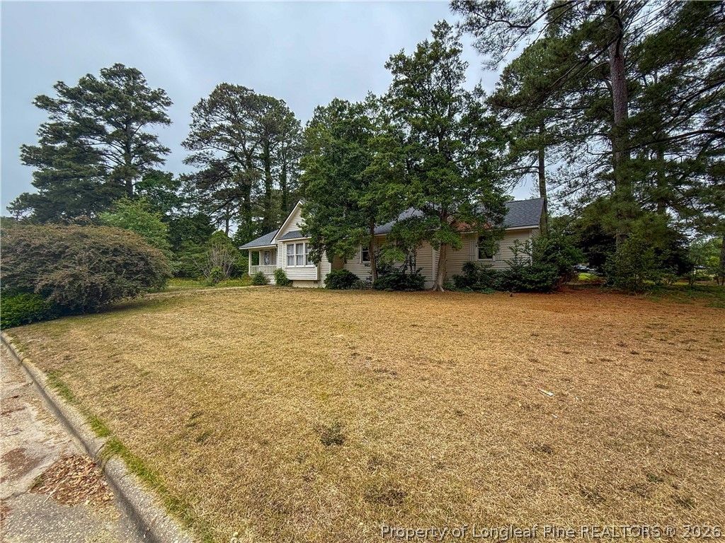 808 Rutledge Drive, Fayetteville, NC 28311 — exterior