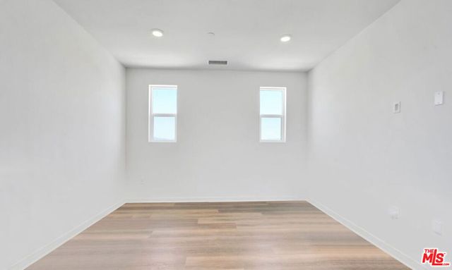 27525 Illumination Court, Valencia, CA 91381