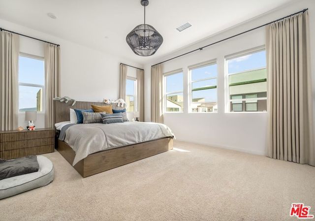 27525 Illumination Court, Valencia, CA 91381