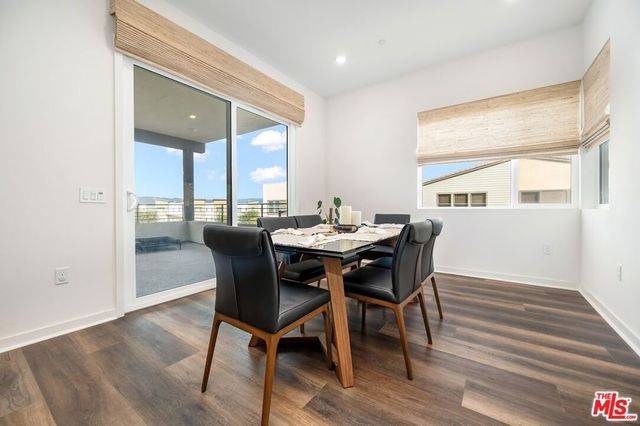 27525 Illumination Court, Valencia, CA 91381