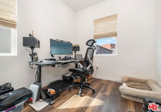 27525 Illumination Court, Valencia, CA 91381