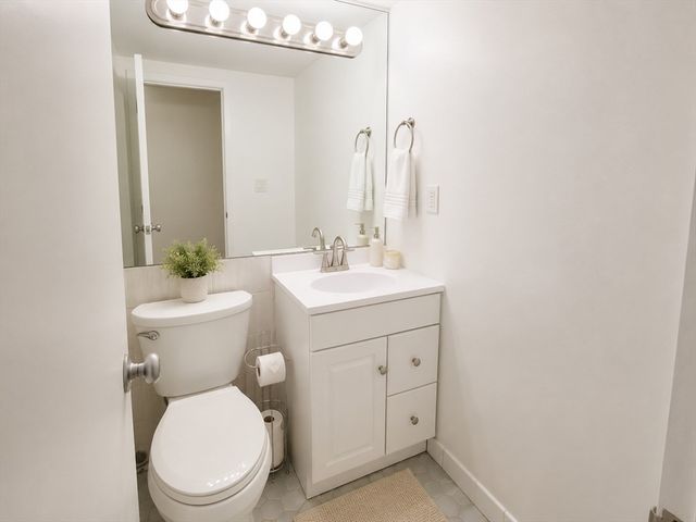 200 Swanton St T37, Winchester, MA 01890