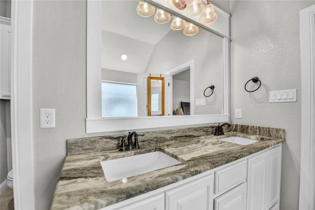 1904 Town Creek Circle, Weatherford, TX 76086