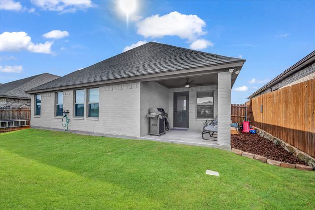 1904 Town Creek Circle, Weatherford, TX 76086