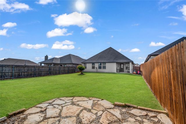 1904 Town Creek Circle, Weatherford, TX 76086
