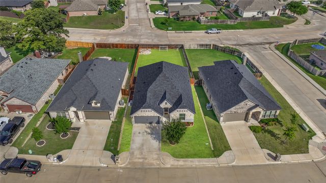 1904 Town Creek Circle, Weatherford, TX 76086