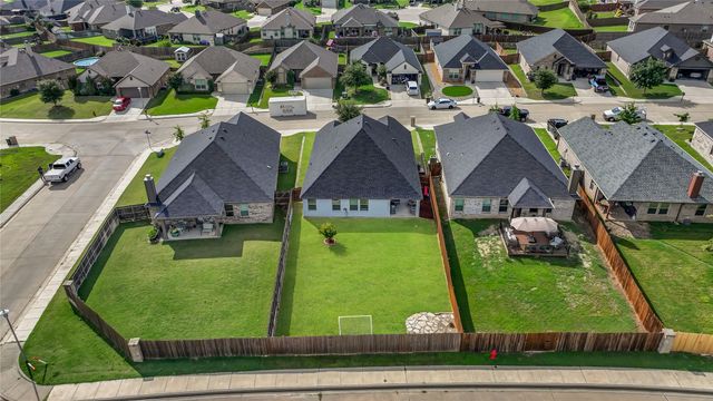 1904 Town Creek Circle, Weatherford, TX 76086