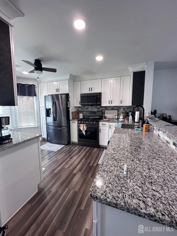 23 Washington Court, East Windsor, NJ 08520