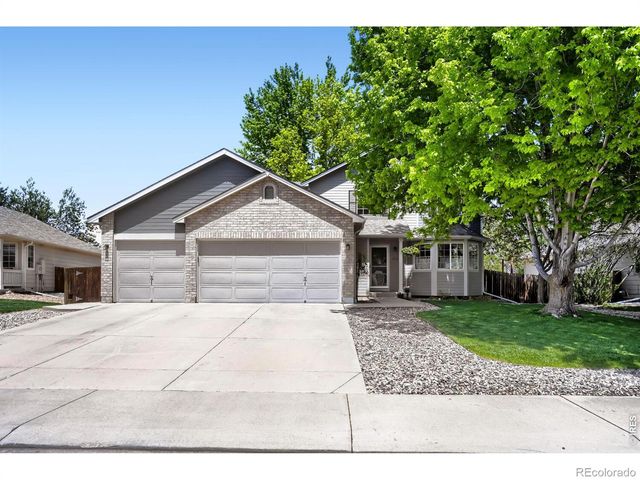 1512 Willowbrook Drive, Longmont, CO 80504