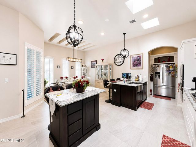 13400 Emerald Rose Court, Horizon City, TX 79928