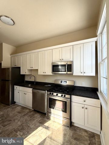 513 CAROLINE ST, Fredericksburg, VA 22401