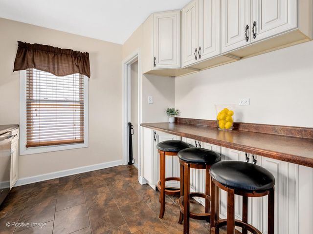 4214 Prairie Avenue, Brookfield, IL 60513