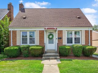 4214 Prairie Avenue, Brookfield, IL 60513