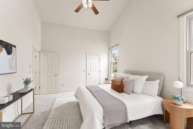 21004 FOWLERS MILL CIR, Ashburn, VA 20147