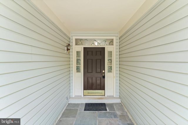 21004 FOWLERS MILL CIR, Ashburn, VA 20147