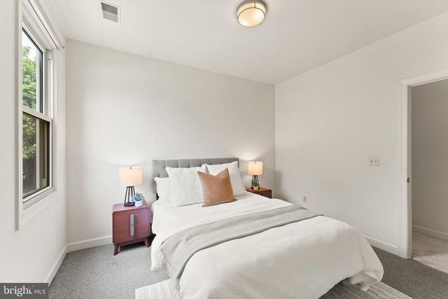 21004 FOWLERS MILL CIR, Ashburn, VA 20147