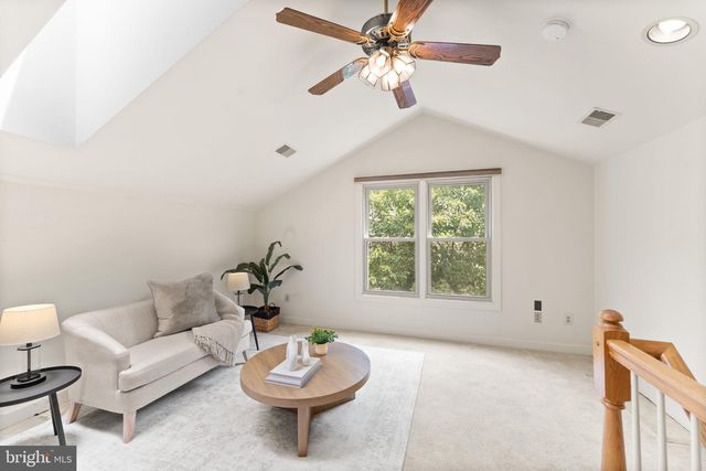 21004 FOWLERS MILL CIR, Ashburn, VA 20147