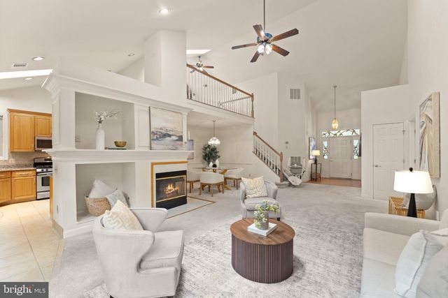 21004 FOWLERS MILL CIR, Ashburn, VA 20147