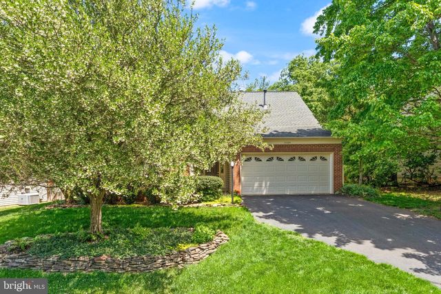 21004 FOWLERS MILL CIR, Ashburn, VA 20147