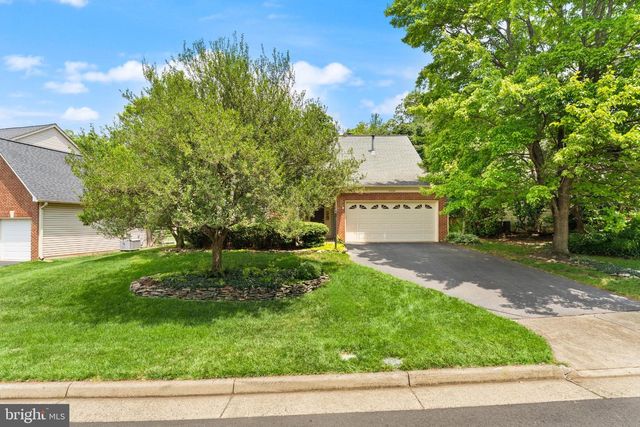 21004 FOWLERS MILL CIR, Ashburn, VA 20147
