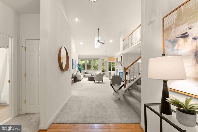 21004 FOWLERS MILL CIR, Ashburn, VA 20147