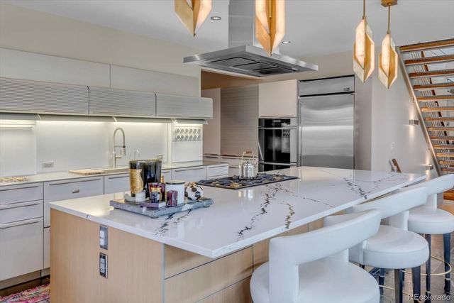 301 Monroe Street, Denver, CO 80206