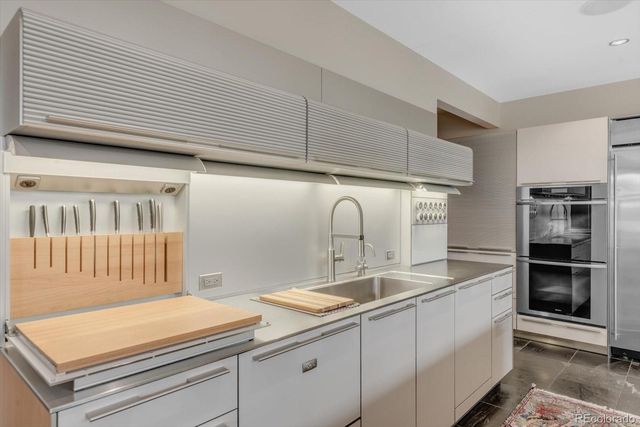 301 Monroe Street, Denver, CO 80206