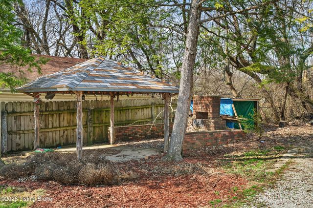 11701 Wetherby Ave, Louisville, KY 40243